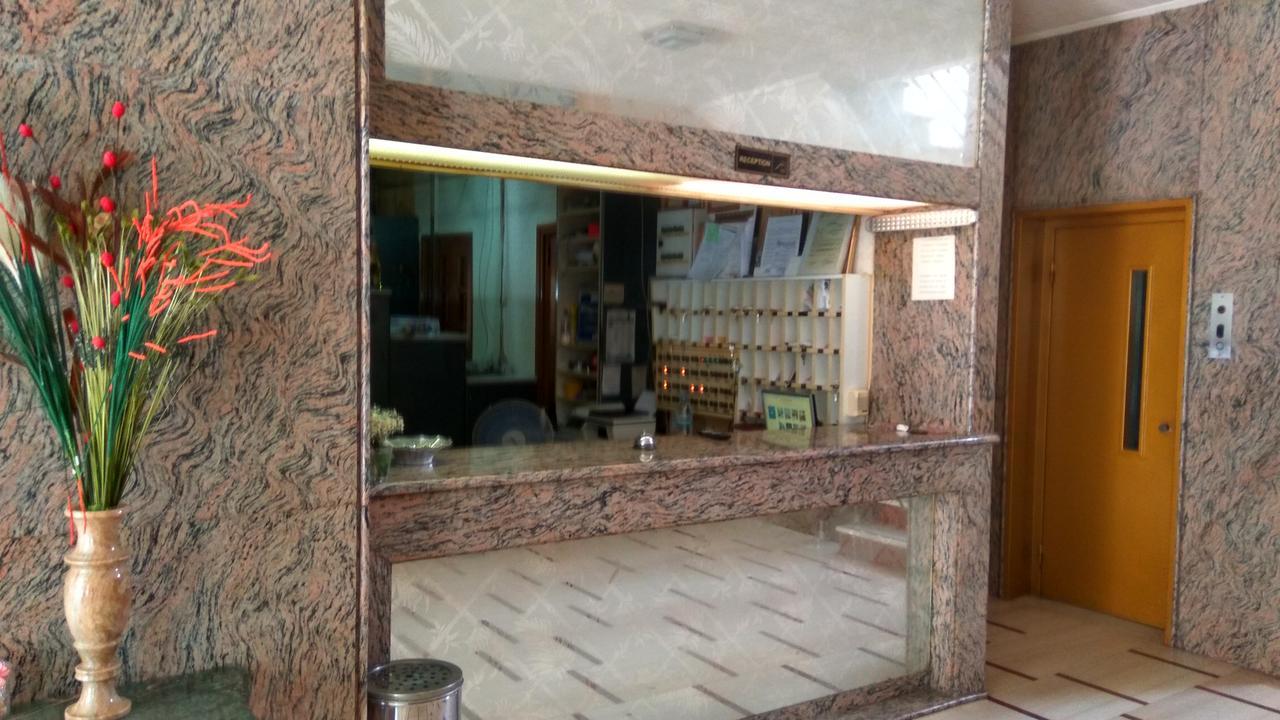 Hotel Anesi Атина Екстериор снимка