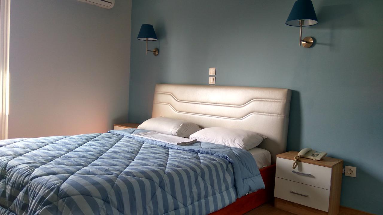 Hotel Anesi Атина Екстериор снимка