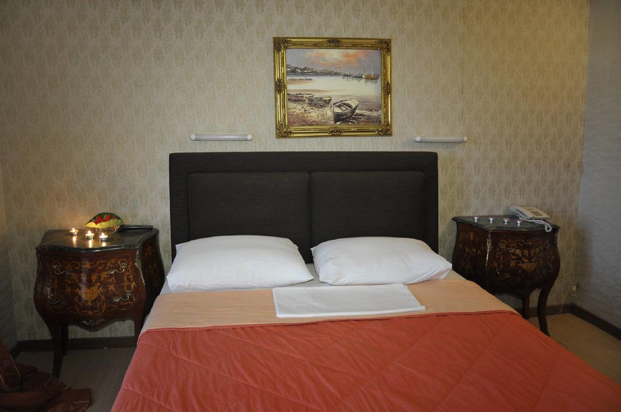 Hotel Anesi Атина Екстериор снимка