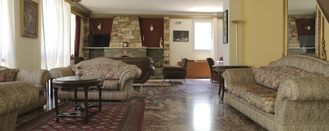 Hotel Anesi Атина Екстериор снимка