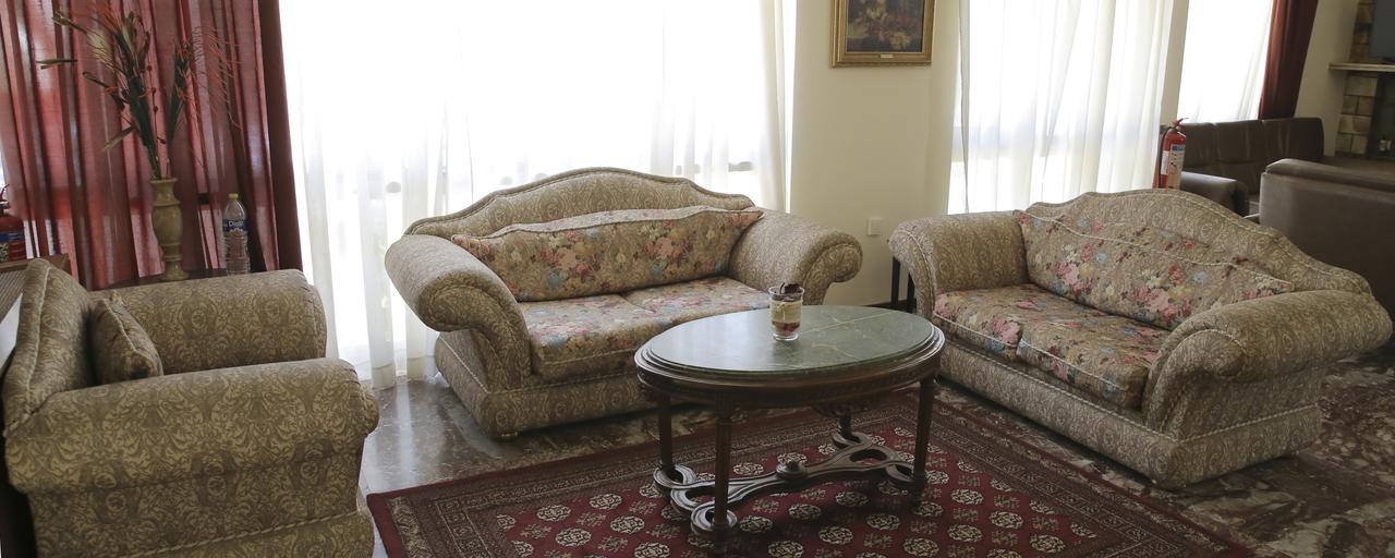 Hotel Anesi Атина Екстериор снимка