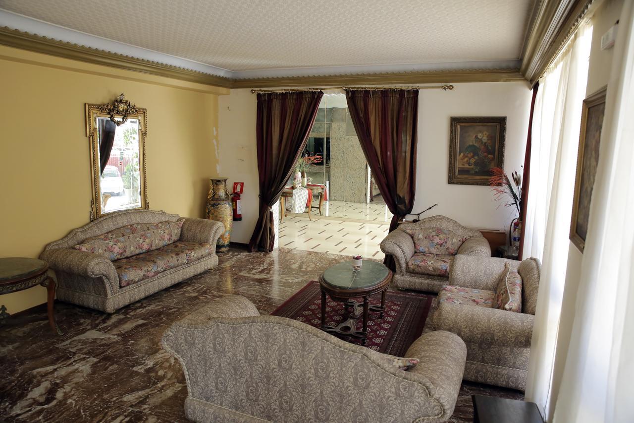 Hotel Anesi Атина Екстериор снимка