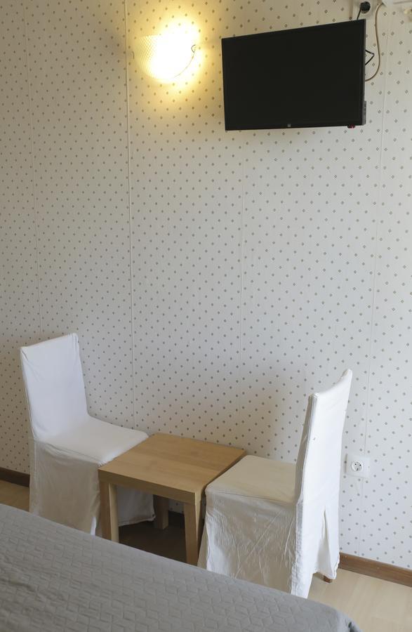 Hotel Anesi Атина Екстериор снимка