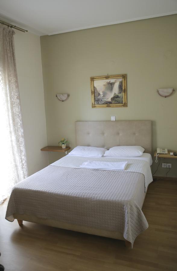 Hotel Anesi Атина Екстериор снимка