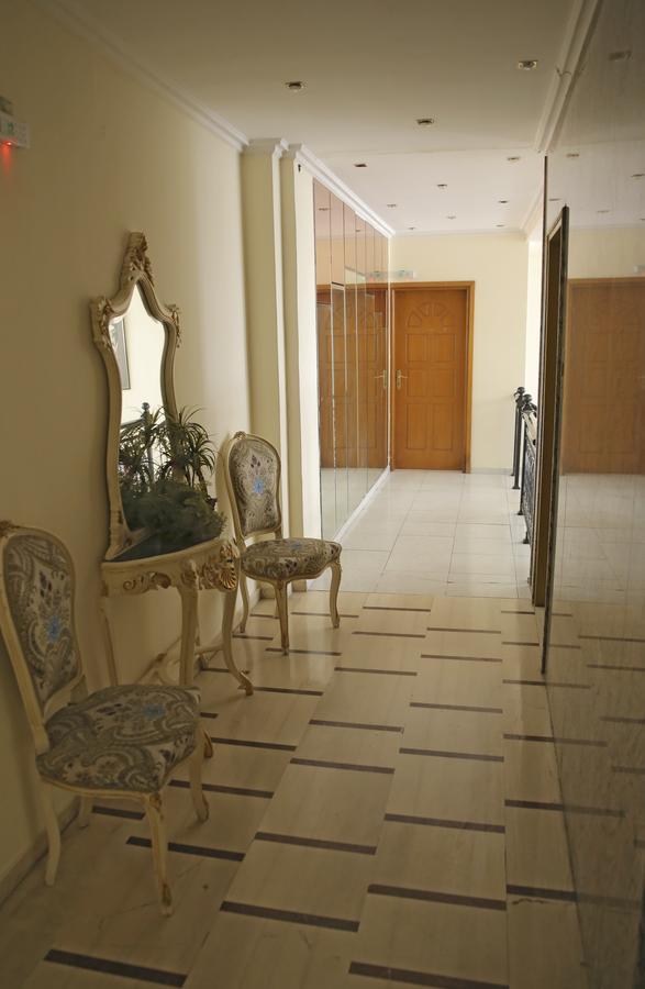 Hotel Anesi Атина Екстериор снимка