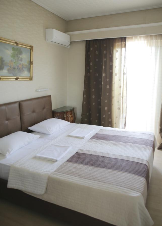 Hotel Anesi Атина Екстериор снимка