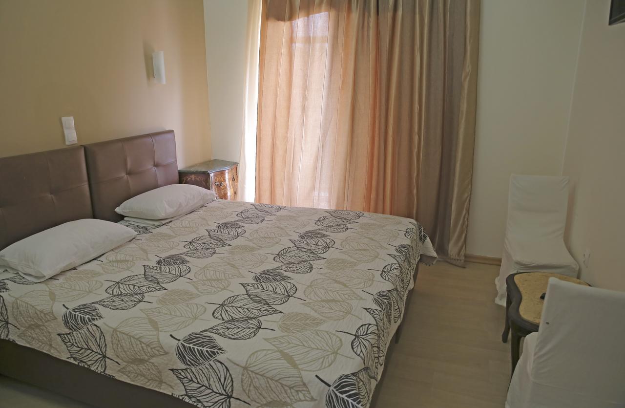 Hotel Anesi Атина Екстериор снимка