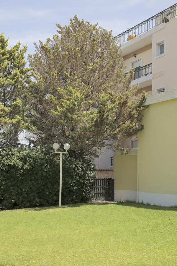 Hotel Anesi Атина Екстериор снимка