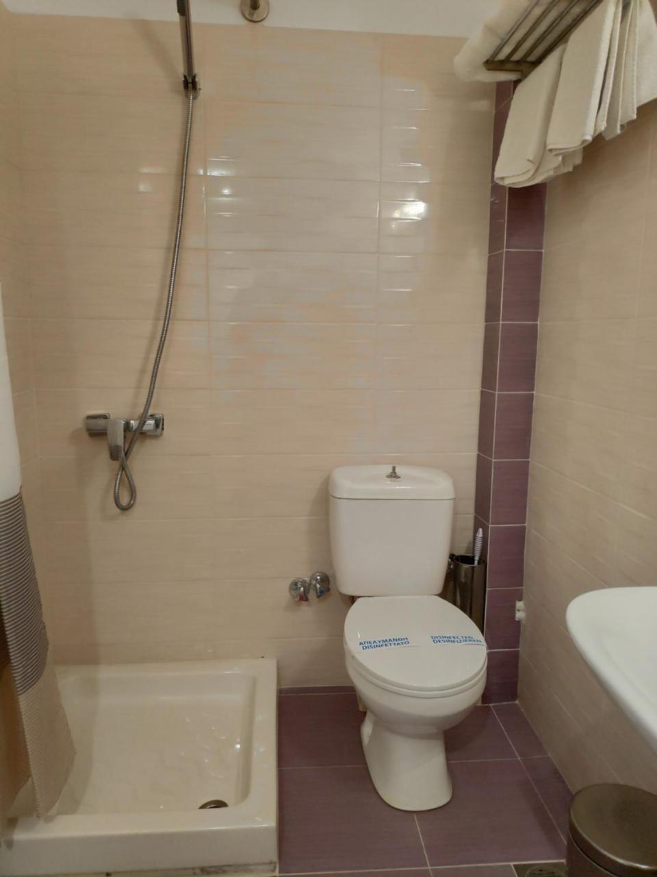 Hotel Anesi Атина Екстериор снимка